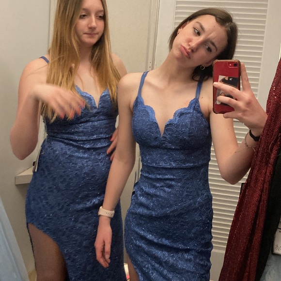 Meet your Posher, Evangeline - Picture 1 of 1